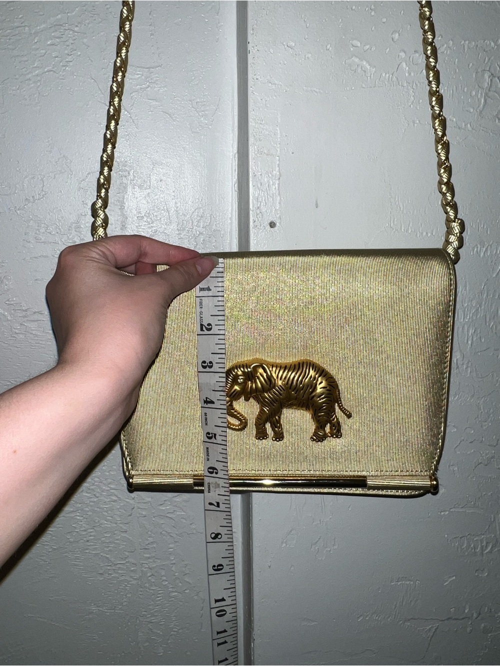 Vintage Elephant Golden Crossbody Bag - Picture 10 of 11